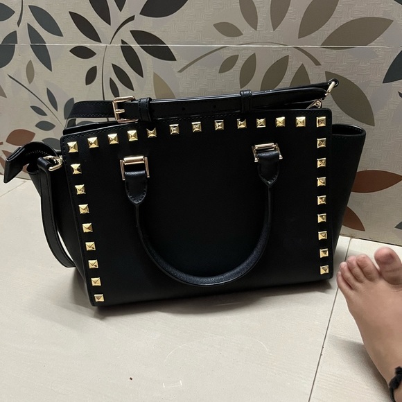 Authentic studded Mk in new without tag condition - Picture 3 of 11